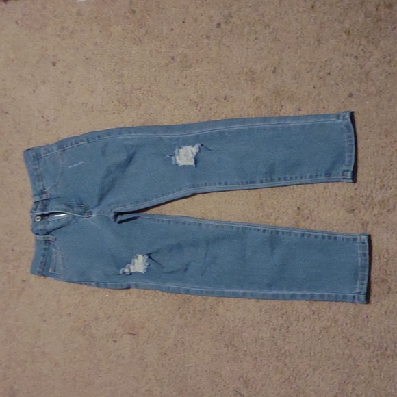 Shein Stretchy Youth Distressed Jeans - Picture 4 of 4